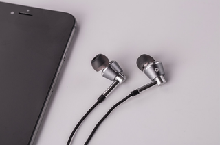 Illustration for article titled My new headphones: 1More Triple Driver
